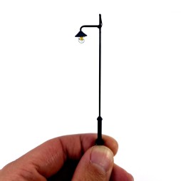 Lampione in rame alto 8,5 cm colore nero per presepi e diorami con microlampada led