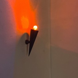 Fiaccola da parete con effetto fuoco realissimo per presepi e diorami con micro lampada 3v o 12v
