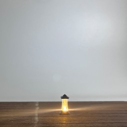Lanterna da tavolo colore nero per presepi e diorami con microlampada led, colore a scelta