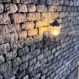 Black street lamp for cribs and dioramas with warm white micro lamp