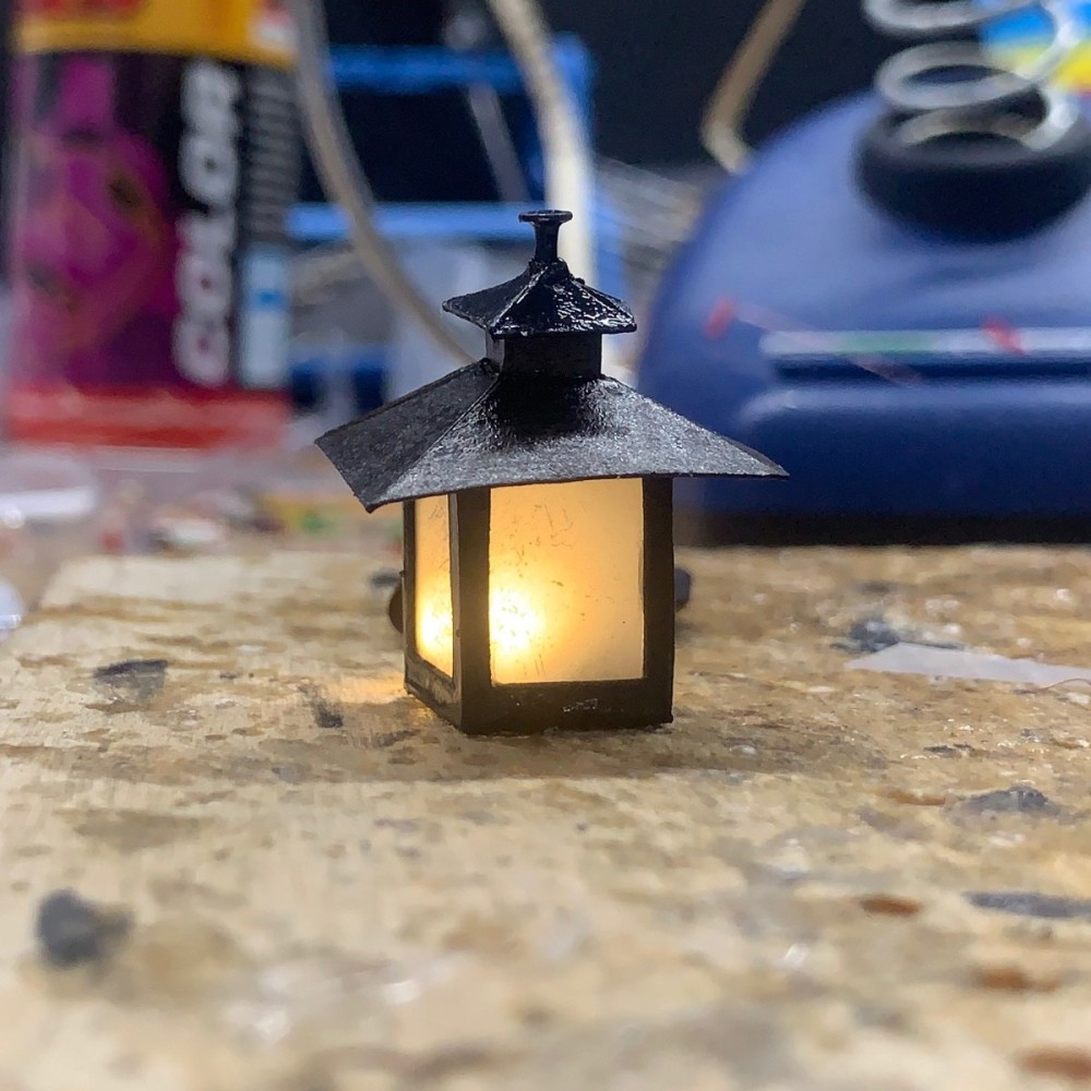 Lanterna 1x3 cm per presepe con microlampada led
