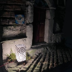 Arabic lantern for cribs and dioramas with microlamp