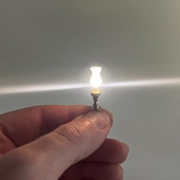 Lume antico lampada petrolio per presepi e diorami con microlampada