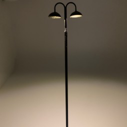 Lampione 20 Cm colore nero per presepi e diorami con microlampada led